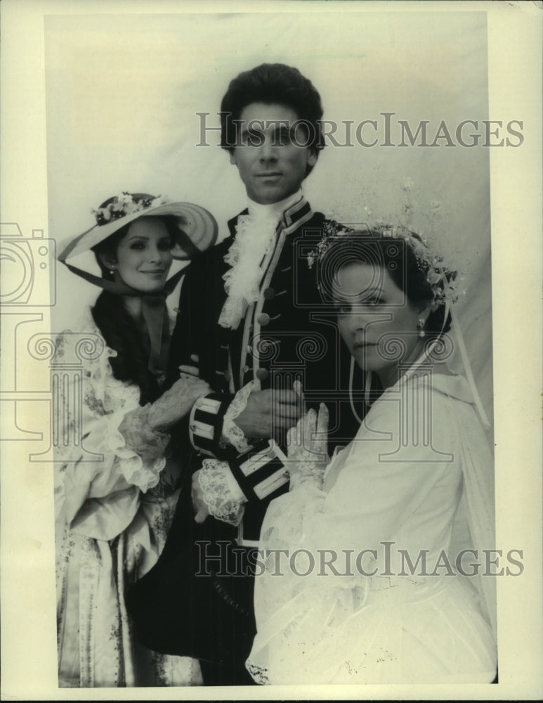 1984 Press Photo Barry Bostwick &amp; other stars of &quot;George Washington&quot; miniseries- Historic Images
