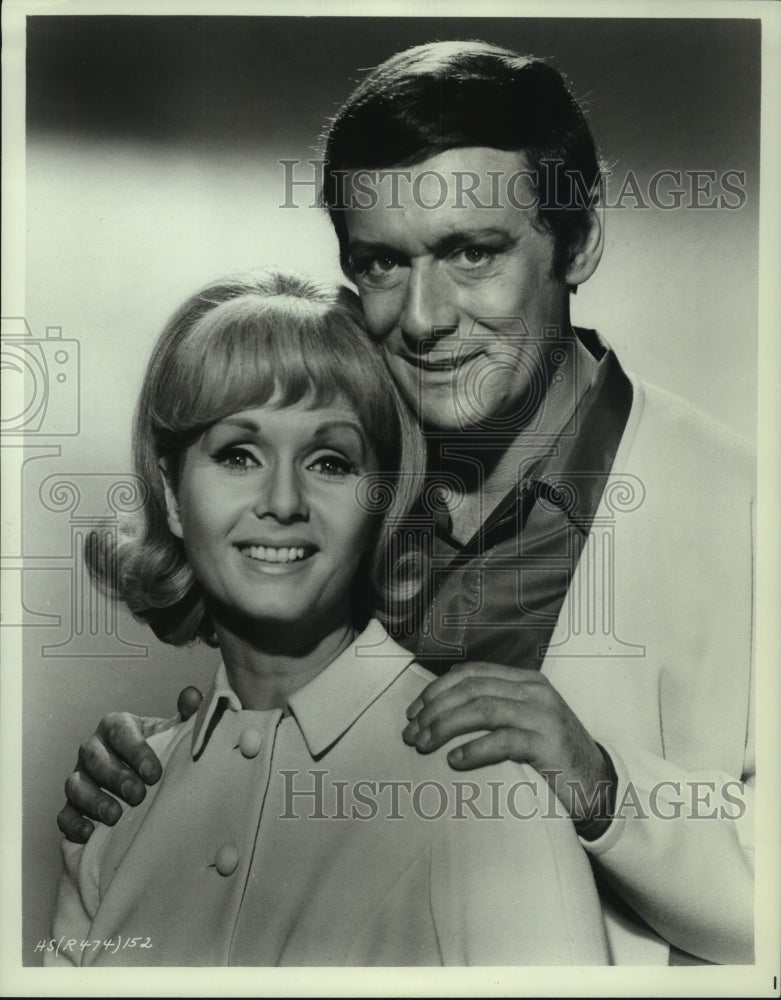 1968 Press Photo French actor Maurice Ronet and Actress Debbie Reynolds- Historic Images