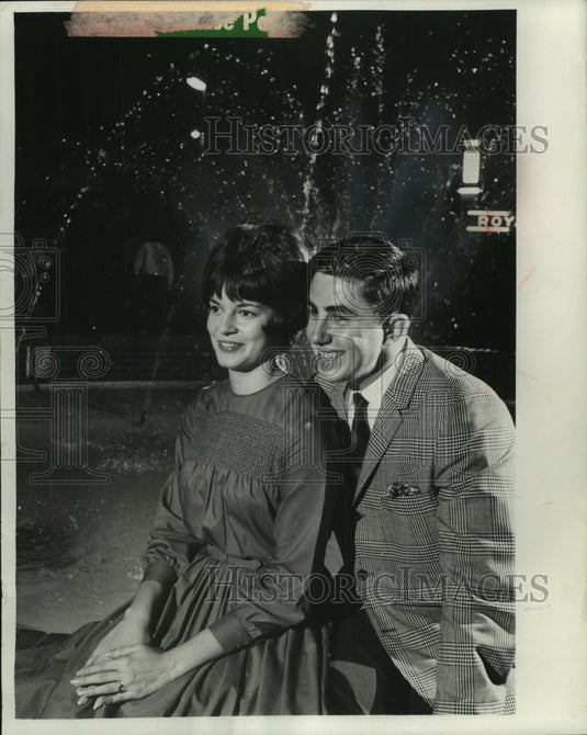 1965 Press Photo Former Wisconsin Alice in Dairyland Beth Mary Bartosh & husband- Historic Images