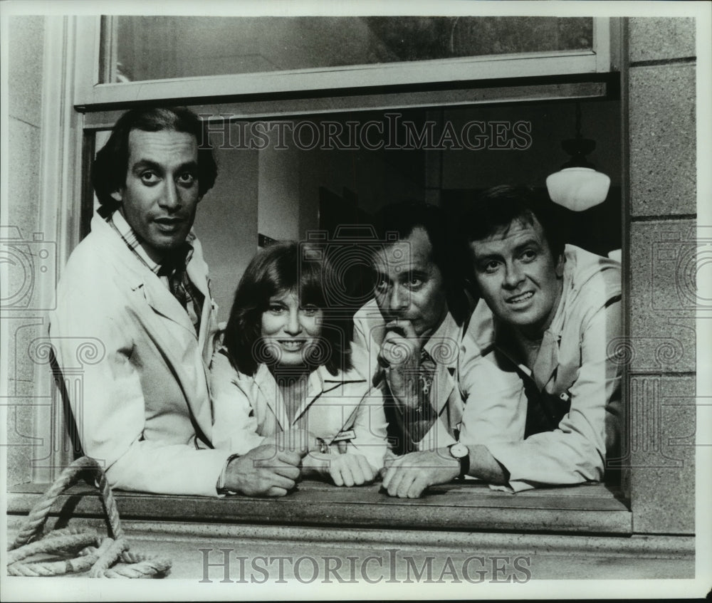 1978 Press Photo Cast of the Television Show "A.E.S. Hudson Street" on ABC- Historic Images