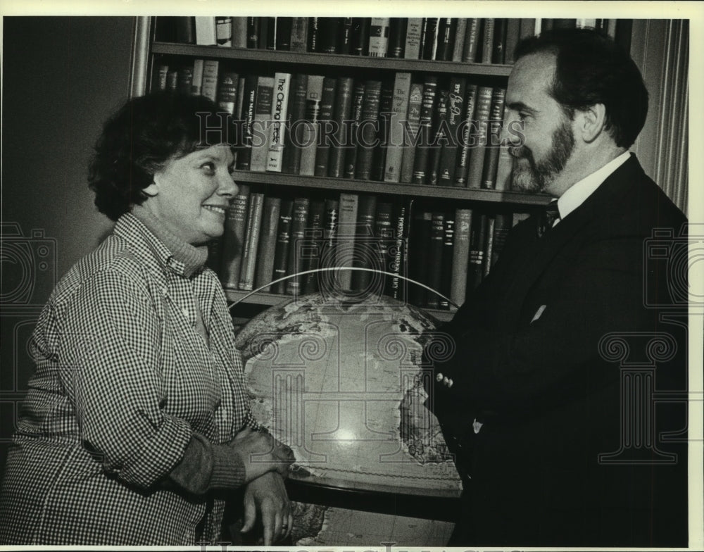 1982 Press Photo Ruth Schudson, Montgomery Davis star in &quot;84 Charing Cross Road&quot;- Historic Images