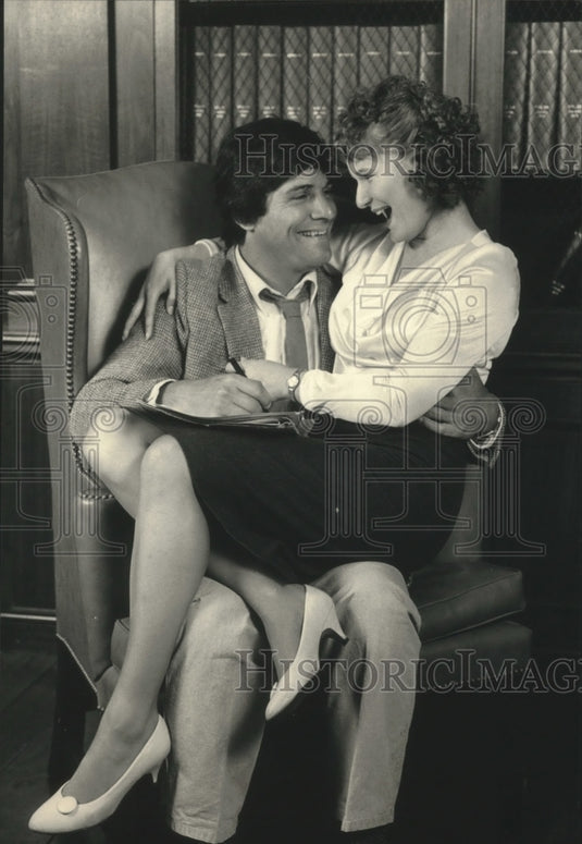 1988 Press Photo David Cecsarini and Sharon McQueen in "Common Pursuit"- Historic Images