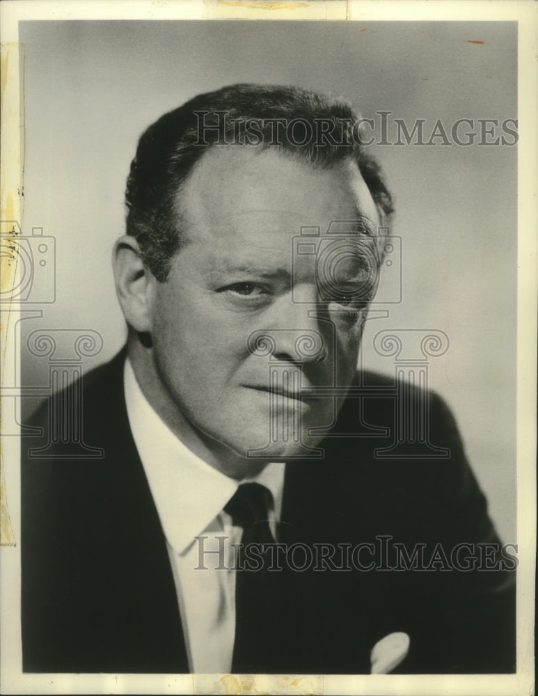 1962 Press Photo Van Heflin actor and host for "U.S. #1: American Profile."- Historic Images