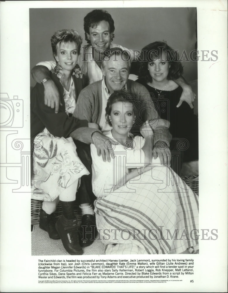 1985 Press Photo Julie Andrews & Jack Lemmon in "Blake Edwards' That's Life!"- Historic Images
