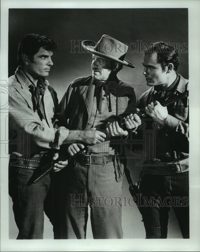 1967 Press Photo John Saxon & other stars of "World Premiere: Winchester 73"- Historic Images