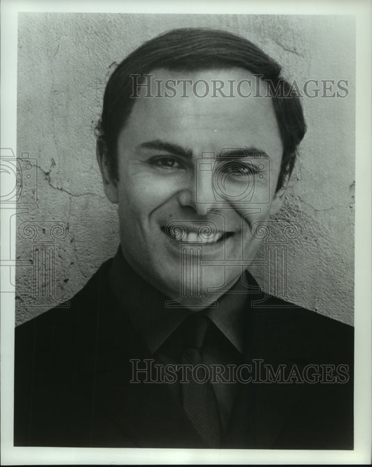 1971 Press Photo John Saxon stars as Dr. Ted Stuart in 