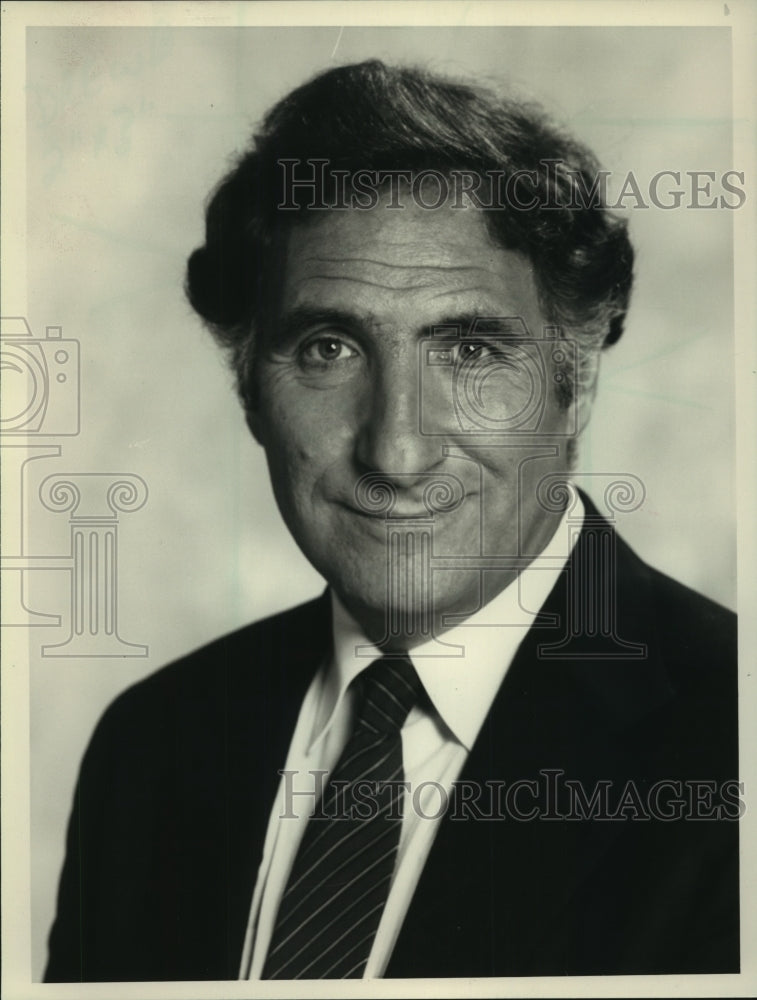 1988 Press Photo Judd Hirsch actor starring in &quot;Dear John,&quot; on NBC. - mjp39775- Historic Images