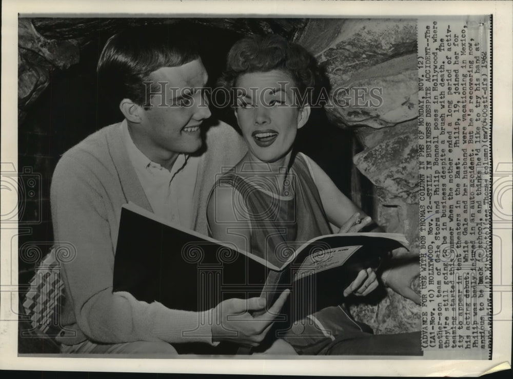 1962 Press Photo Actress Gale Storm and son, Philip Bonnell in Hollywood- Historic Images