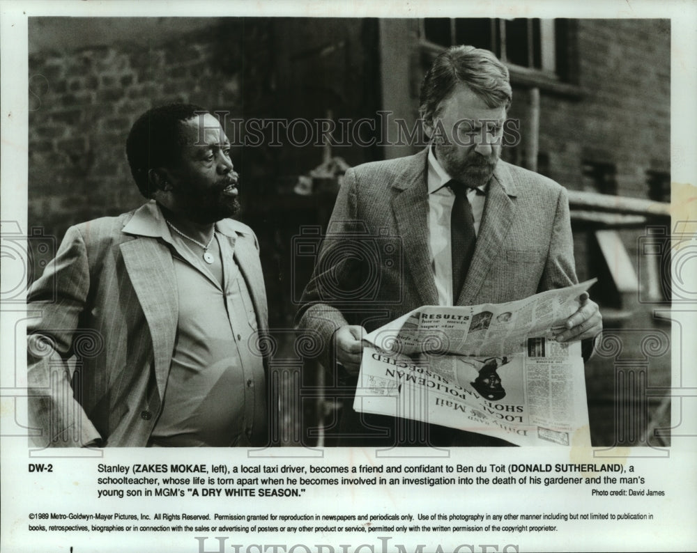 1986 Press Photo Donald Sutherland & Zakes Mokae in "A Dry White Season"- Historic Images