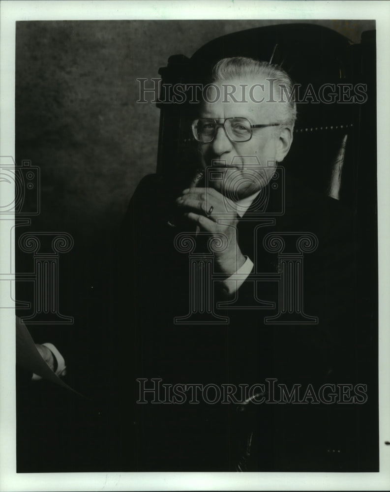 1987 Press Photo Actor George C. Scott returns in title role of "Mr. President"- Historic Images