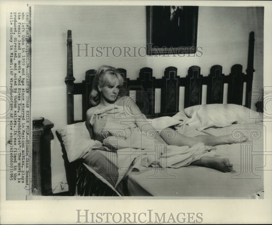 1965 Press Photo Actress FIna Romand acts as lead in God Bless You, Psychiatrist- Historic Images
