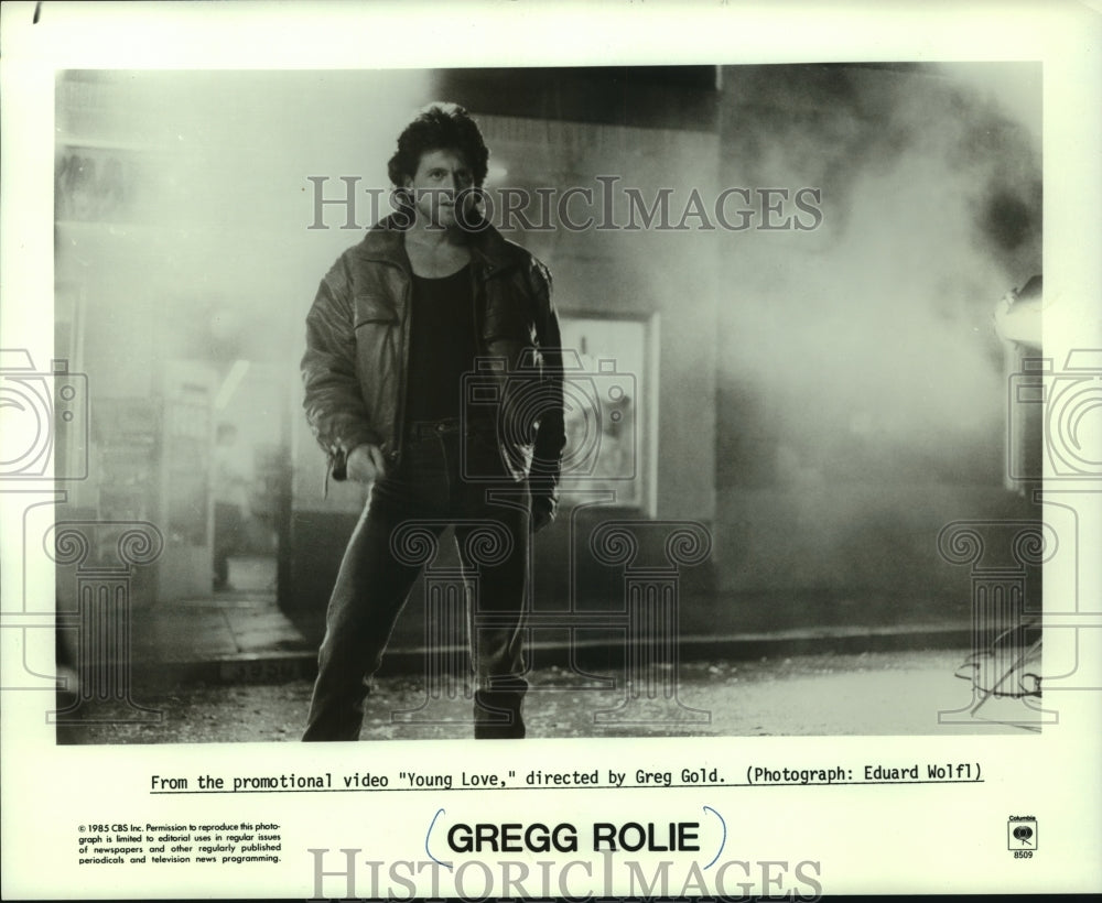 1985 Press Photo Singer Rolie from video &quot;Young Love&quot; - mjp41453- Historic Images