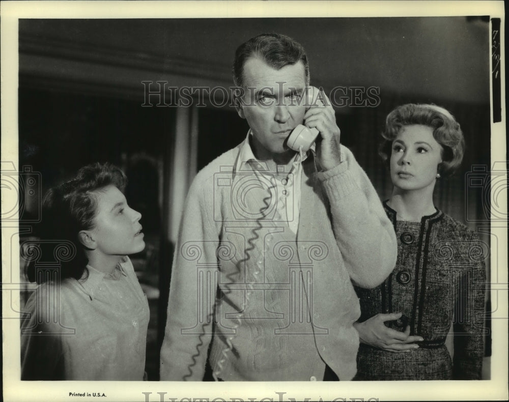 1964 Press Photo Audrey Meadows With Others In Scene From &#39;Take Her, She&#39;s Mine&#39;- Historic Images