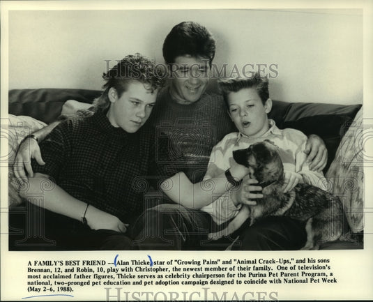 1988 Press Photo Actor Alan Thicke and his sons Brennan and Robin - mjp41543- Historic Images