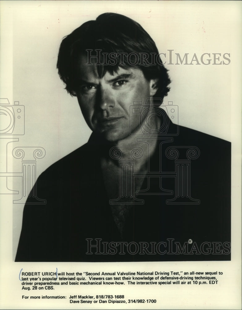 1990 Press Photo Robert Urich host Second Annual Valvoline National Driving Test- Historic Images