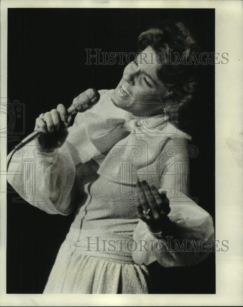 1976 Press Photo Singer Anita Bryant - mjp41913- Historic Images
