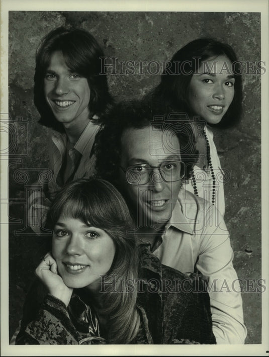 1977 Press Photo Members Of 'The Starland Vocal Band Show' - mjp42104- Historic Images