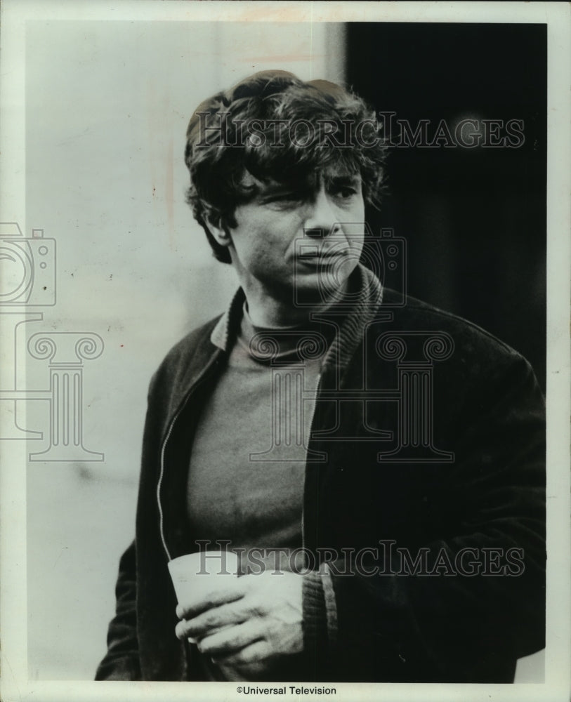 1975 Press Photo Actor Robert Blake stars in "Baretta." - mjp42138- Historic Images