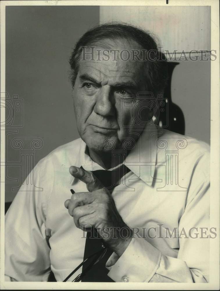 1984 Press Photo Actor Karl Malden in a scene for mini-series &quot;Fatal Vision&quot;- Historic Images