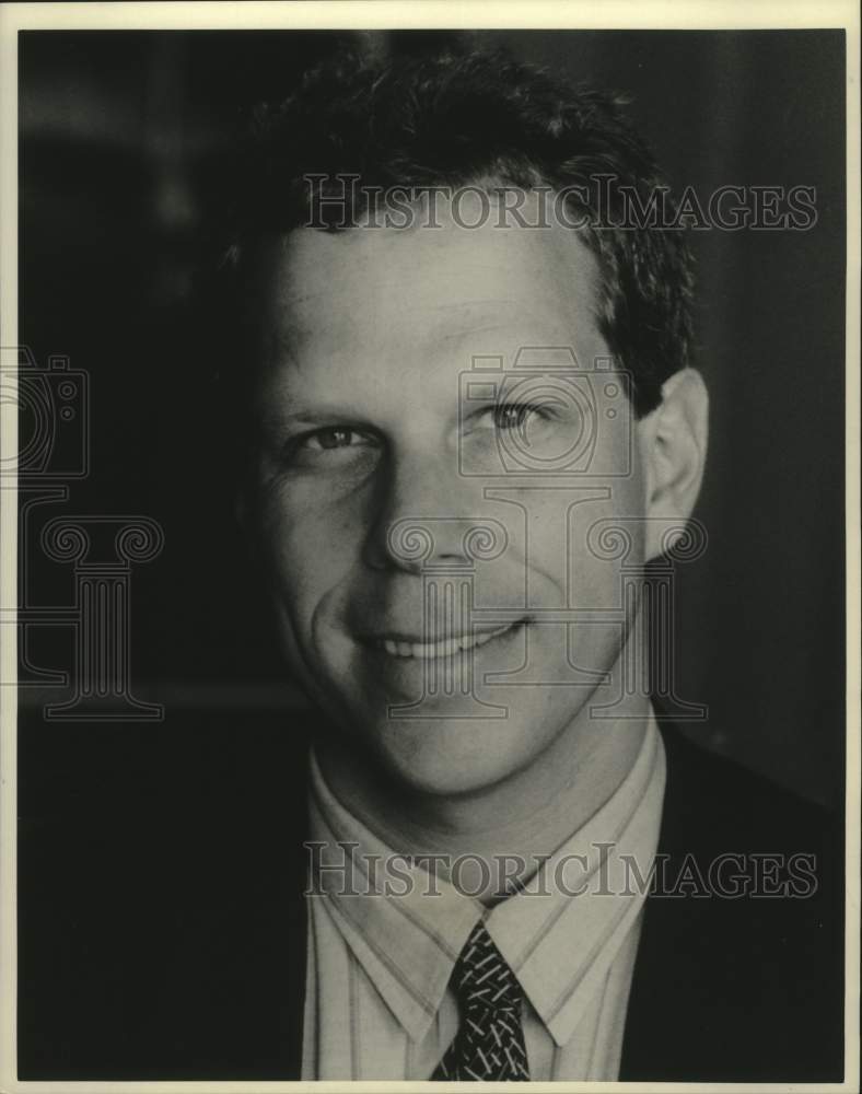 1984 Press Photo Steve Tisch is executive producer of Silence of the Heart.- Historic Images