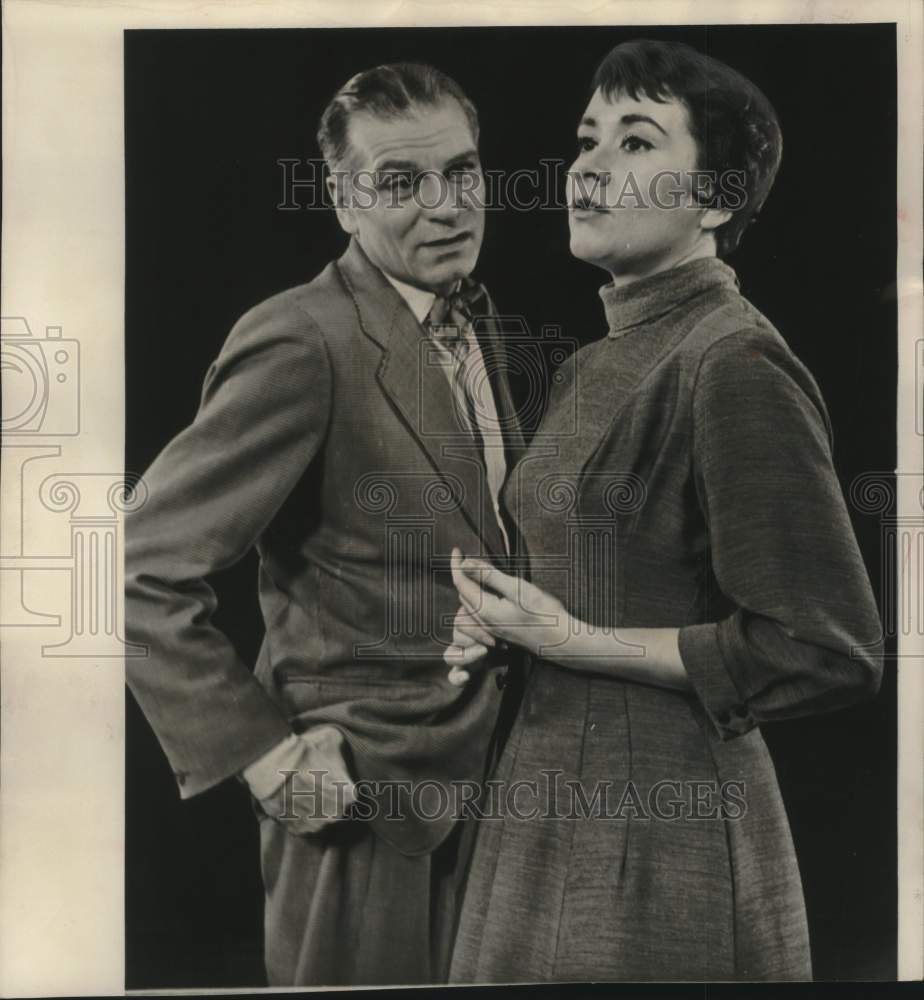 1960 Press Photo MIss Joan Plowright seen here in a play in London, England.- Historic Images
