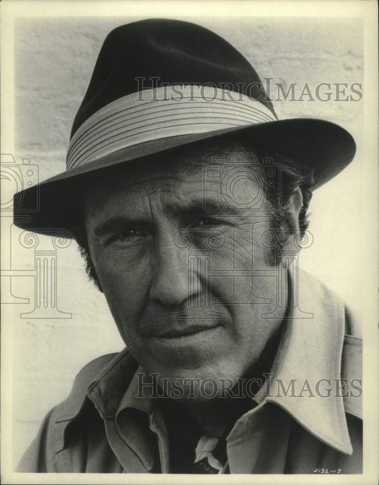 1972 Press Photo Jason Robards in &quot;The War Between Men and Women&quot; - mjp44108- Historic Images