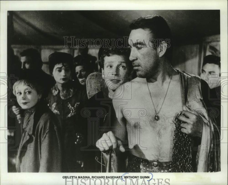 Load image into Gallery viewer, 1980 Press Photo Actors Anthony Quinn, Giuletta Masina, and Richard Basehart
