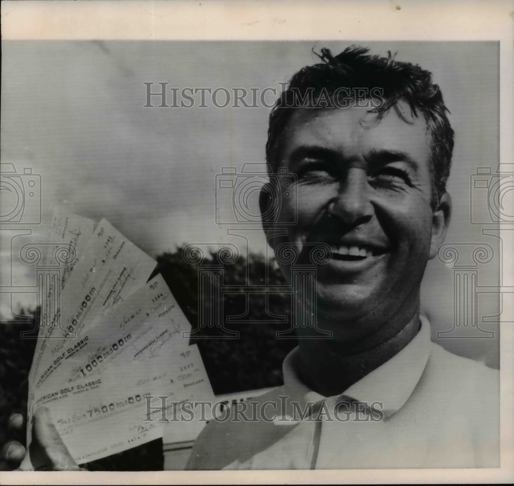 Press Photo Golfer Ken Venturi Wins American Classic at Akron, Ohio - mjs00310- Historic Images