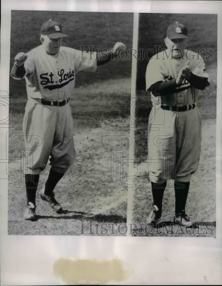 1952 Press Photo Manager Rogers Hornsby Coaching Third Base for St. Louis Browns- Historic Images