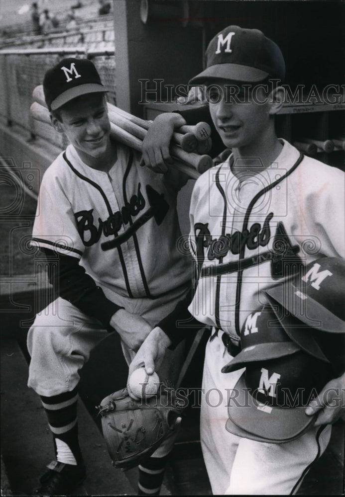 1981 Press Photo Braves Bat Boys Ken Clancy and Tom Moore - mjs00654- Historic Images