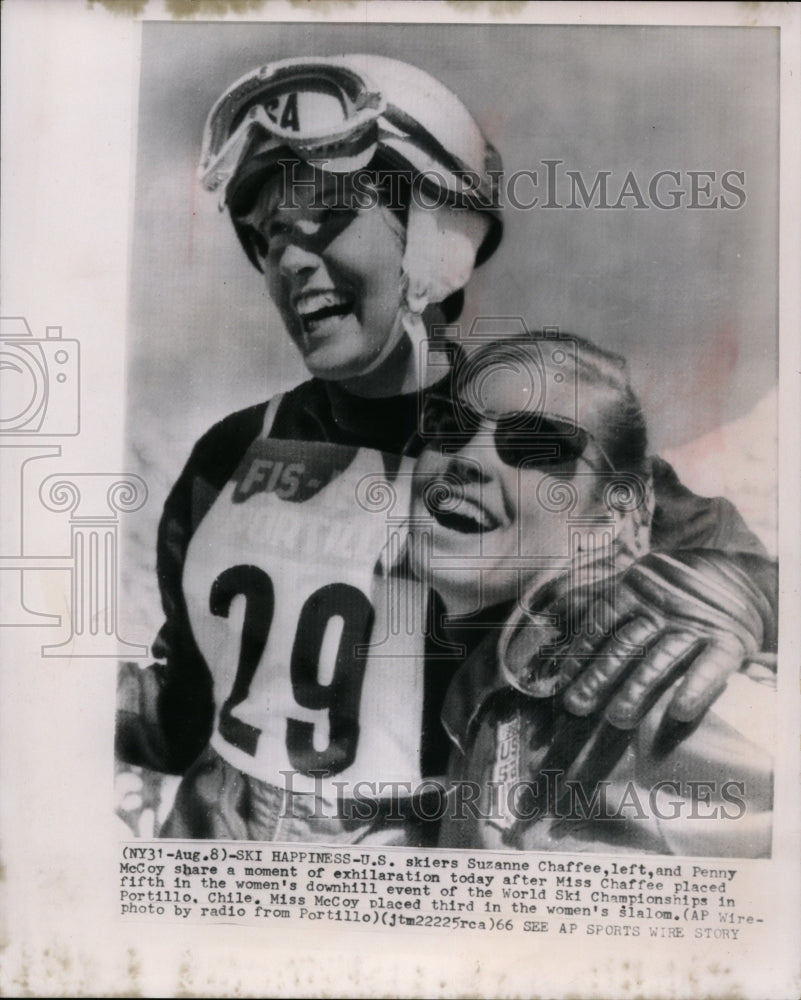 1966 Press Photo American skiers Suzanne Chaffee and Penny McCoy - mjs02577- Historic Images