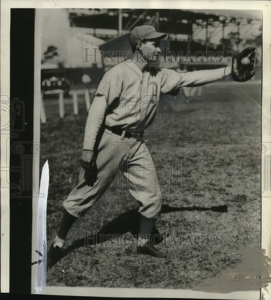 1936 Press Photo Frank Higgins third baseman traded to Boston Red Sox.- Historic Images