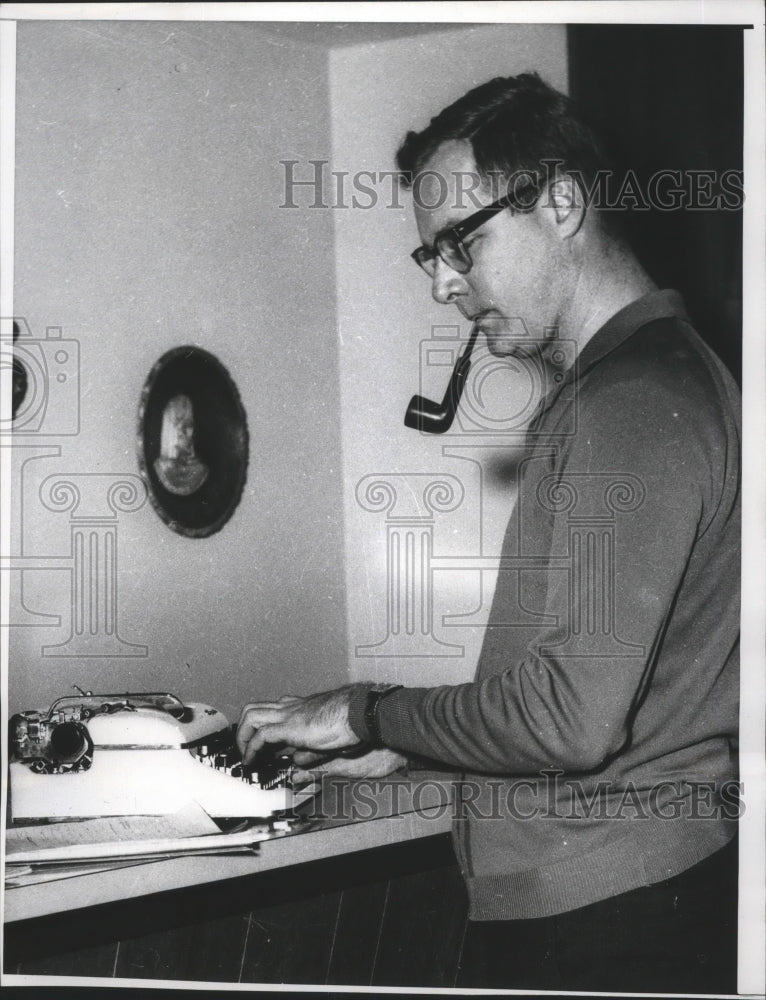 1964 Press Photo Former baseball player and author, Jim Brosnam, works at home- Historic Images