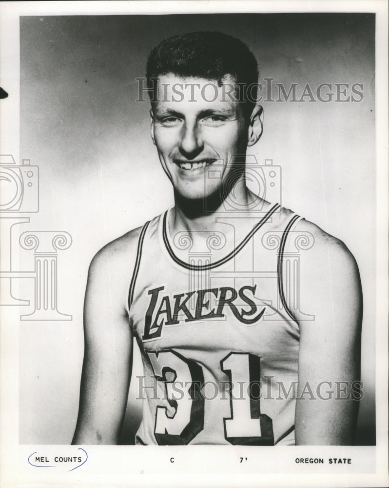 1968 Press Photo Mel Counts, Center for the Los Angeles Lakers from Oregon State- Historic Images