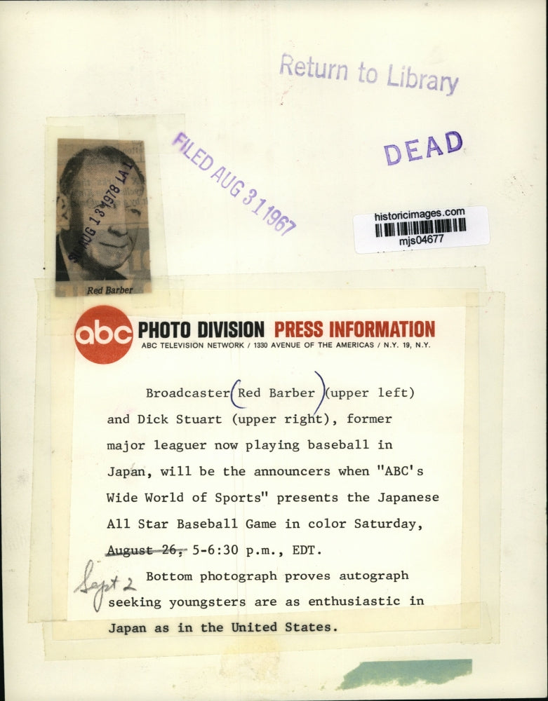 Load image into Gallery viewer, 1967 Press Photo Red Barber and Dick Stuart-ABC Broadcasters - mjs04677
