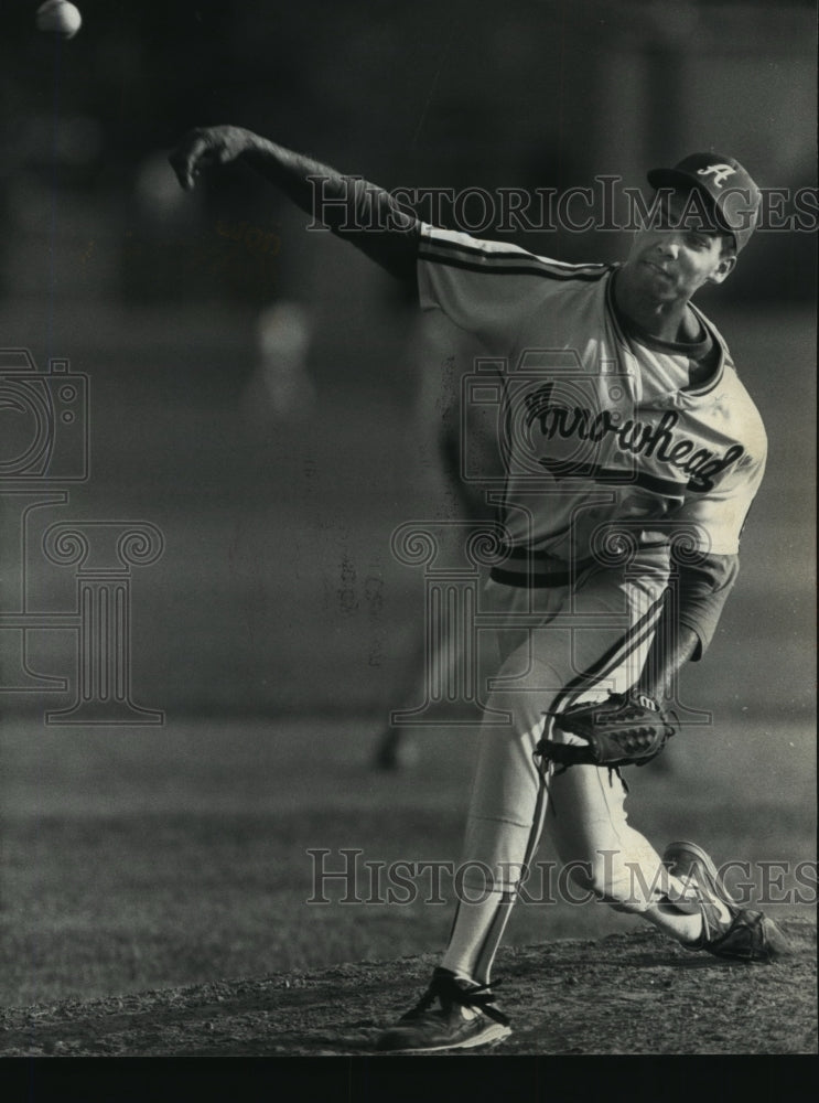 1991 Press Photo Arrowhead High School pitcher Brian Steinbach throws a pitch- Historic Images