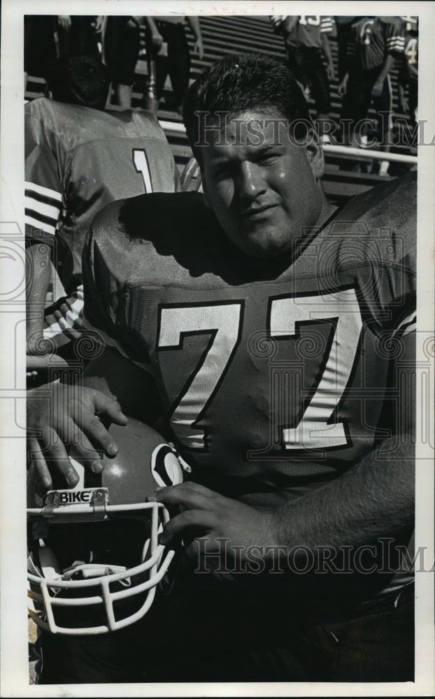 1990 Press Photo Carroll College - Bob Brenner, Offensive Lineman, Football- Historic Images