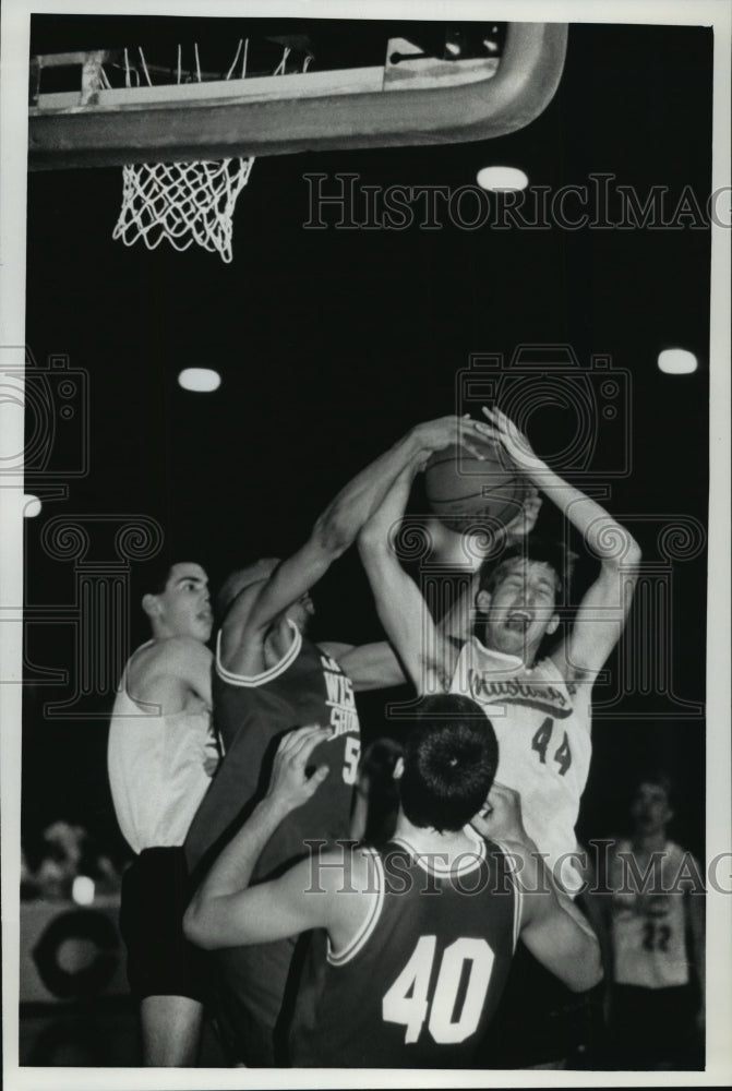 1991 Press Photo Amateur Athletic Union Basketball's Steve Berger, Tyrone Hicks- Historic Images