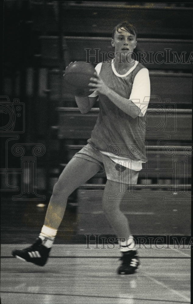 1992 Press Photo Waukesha North High School - Tracey Johnson, Basketball Player- Historic Images