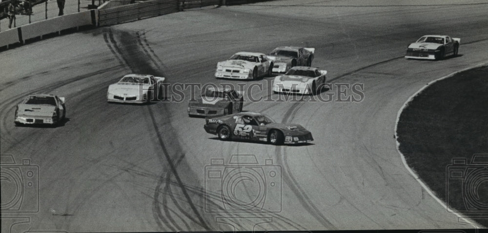 1982 Press Photo Miller 200 Race - Butch Miller's Car Spins Out, Wisconsin- Historic Images