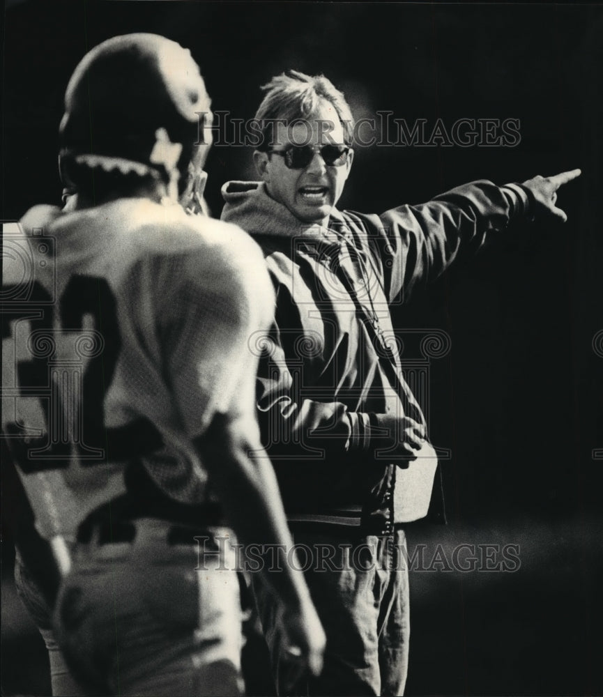 1987 Press Photo Coach Dick Basham watches Dan McNally closely, Waukesha South- Historic Images