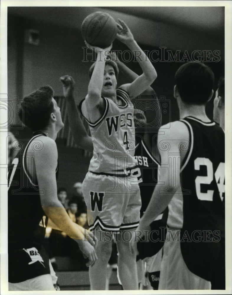 1993 Press Photo Waukesha West High School&#39;s Bryce Monson in basketball action- Historic Images