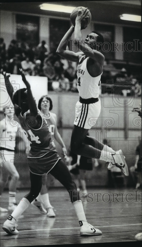 1981 Press Photo Pulaski High School - Jim Brewer, Basketball Player, Wisconsin- Historic Images