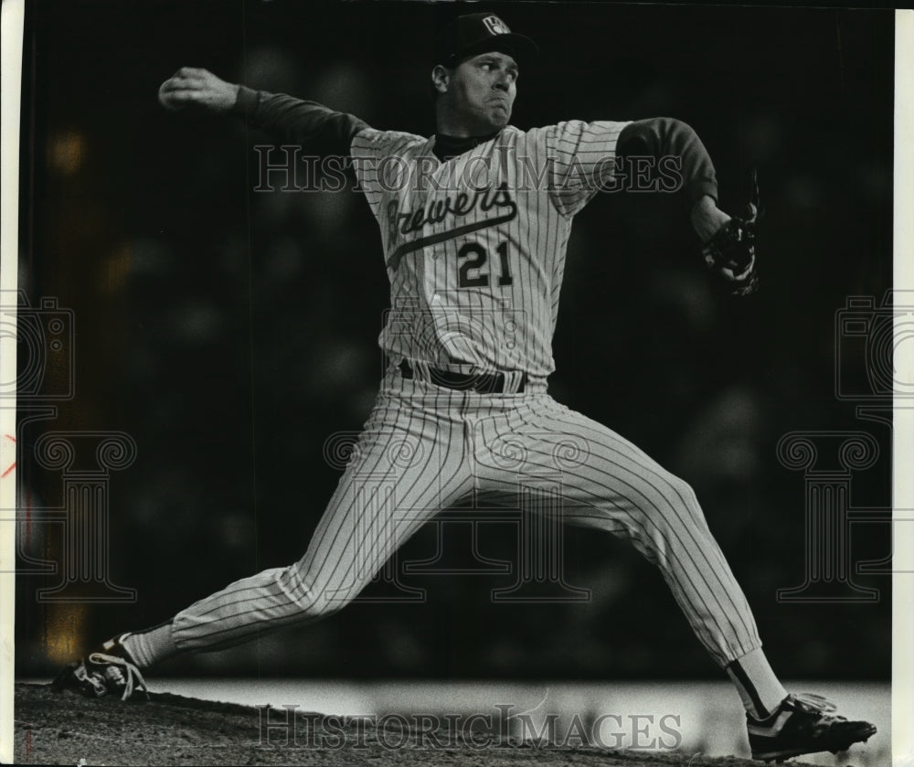 1992 Press Photo Milwaukee Brewers baseball pitcher, Cal Eldred, in action- Historic Images