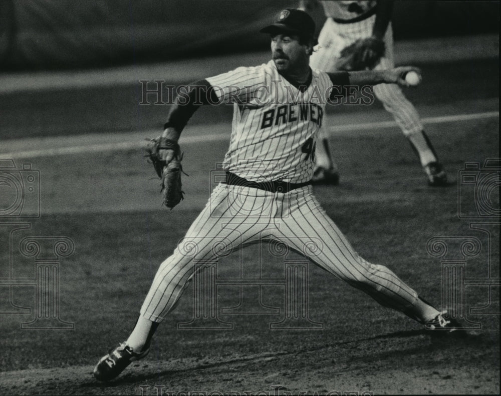 1983 Press Photo Mike Caldwell of the Milwaukee Brewers baseball team in action- Historic Images