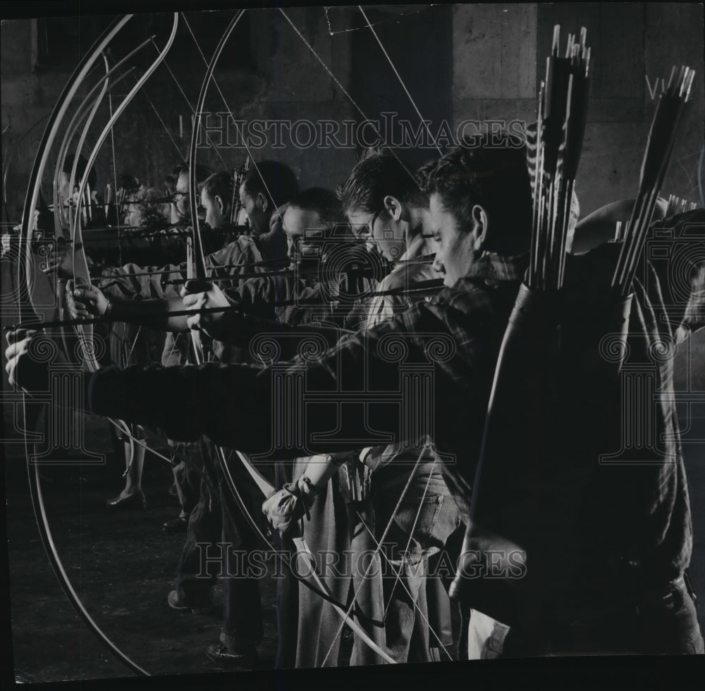 1954 Press Photo Juneau High School - Archers at Target Range- Historic Images