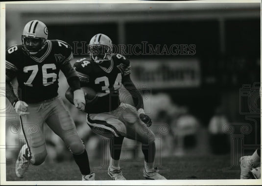 1993 Press Photo Green Bay Packers football running back Edgar Bennett in action- Historic Images