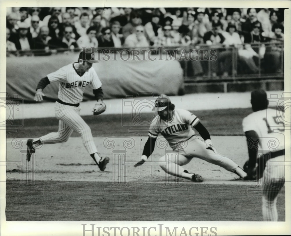 1981 Press Photo Milwaukee Brewers - Don Money and Cleveland&#39;s Bo Diaz- Historic Images