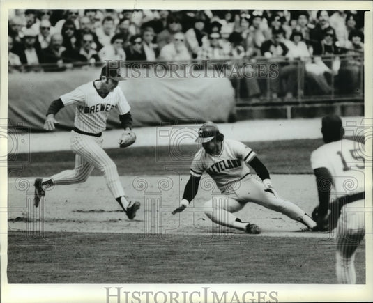 1981 Press Photo Milwaukee Brewers - Don Money and Cleveland's Bo Diaz- Historic Images