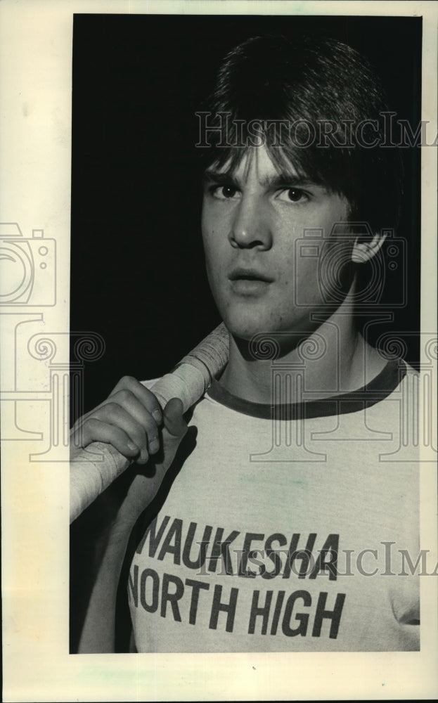 1983 Press Photo Wisconsin pole vaulter, Todd Verbick of Waukesha North High- Historic Images